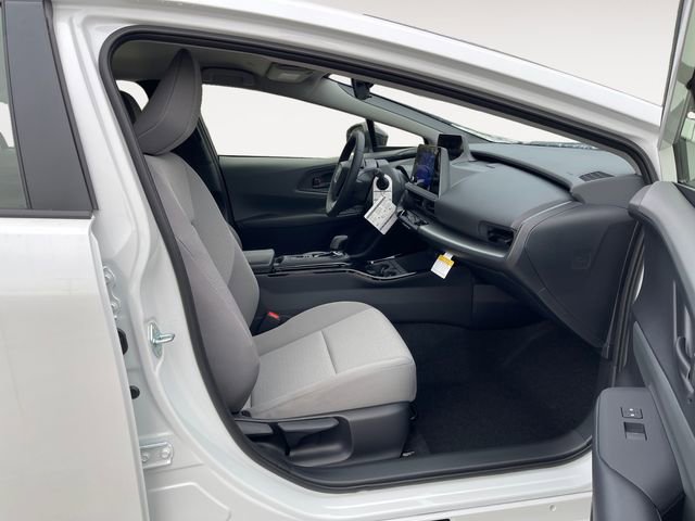 New 2026 Toyota Prius LE image 15