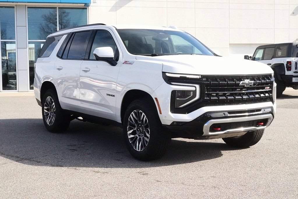 Used 2025 Chevrolet Tahoe Z71 AWD/4WD image 3