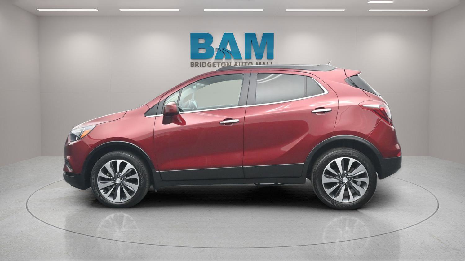 Used 2022 Buick Encore Preferred w/ Safety Package AWD/4WD image 4