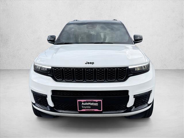 Used 2025 Jeep Grand Cherokee L Summit AWD/4WD image 2