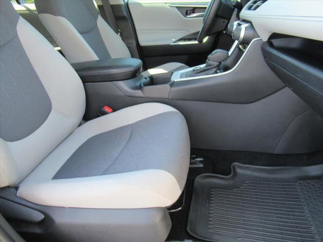 Used 2024 Toyota RAV4 XLE image 12