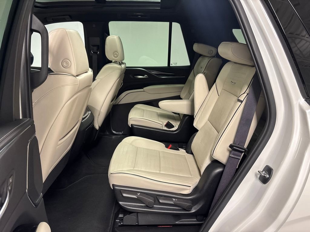 Certified 2023 Cadillac Escalade Sport w/ LPO, ONYX Package image 35