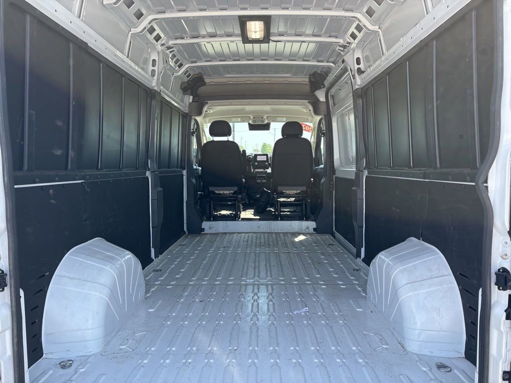 Used 2026 RAM ProMaster 2500 w/ Convenience Group FWD image 11