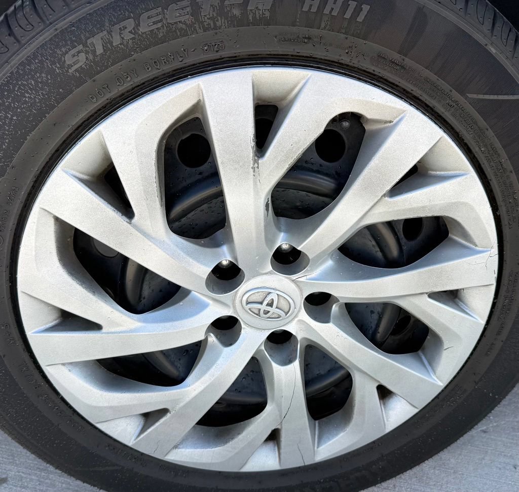 Used 2017 Toyota Corolla LE FWD image 10