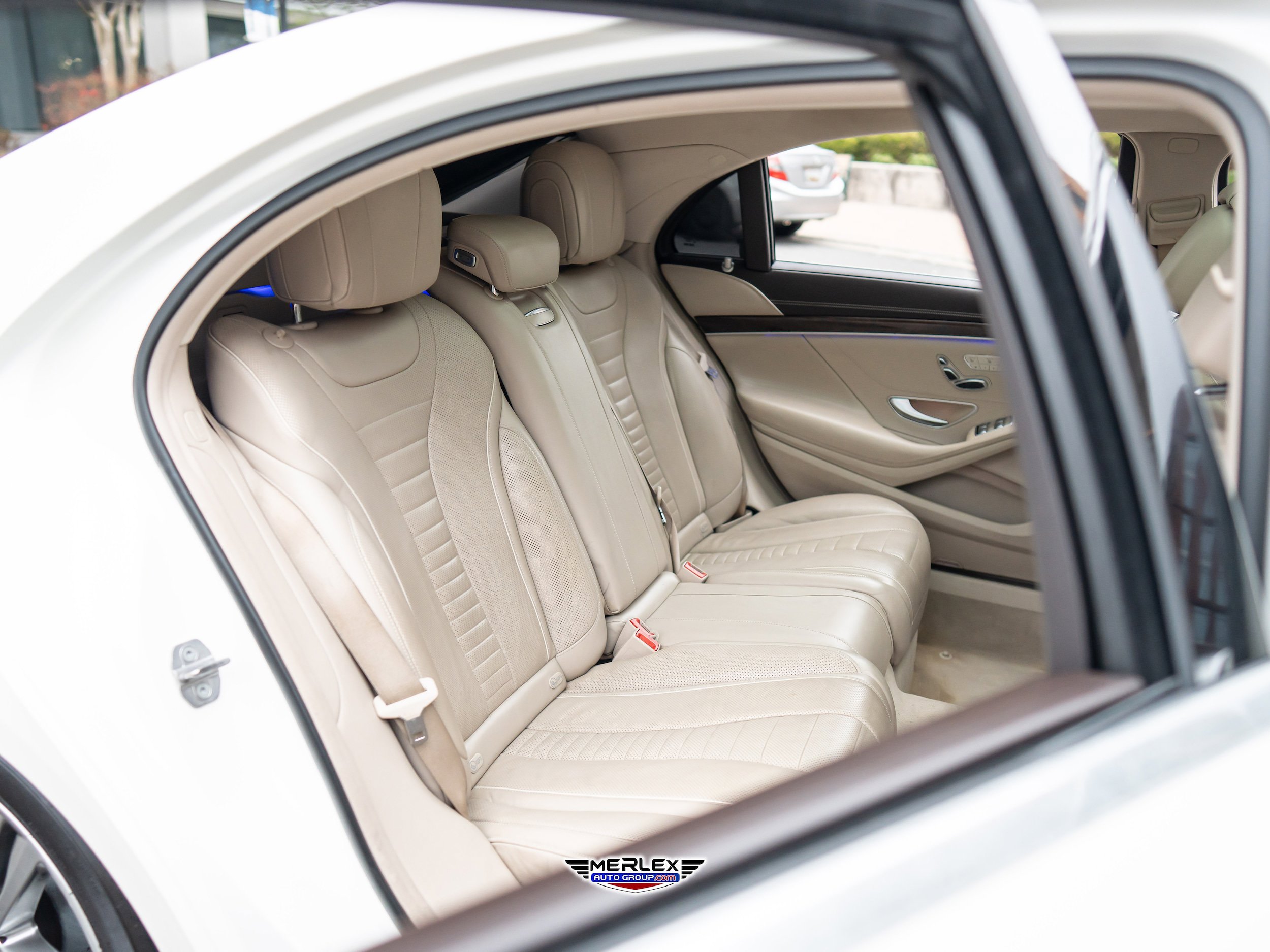 Used 2019 Mercedes-Benz S 560 Sedan image 18