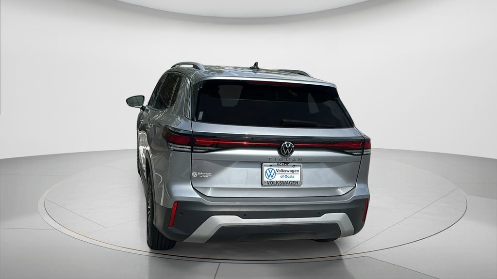 New 2026 Volkswagen Tiguan S FWD image 5