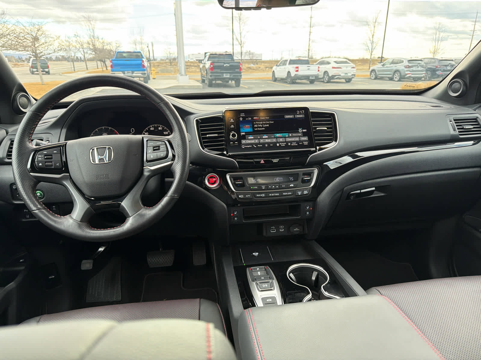 Used 2025 Honda Ridgeline Black Edition image 17