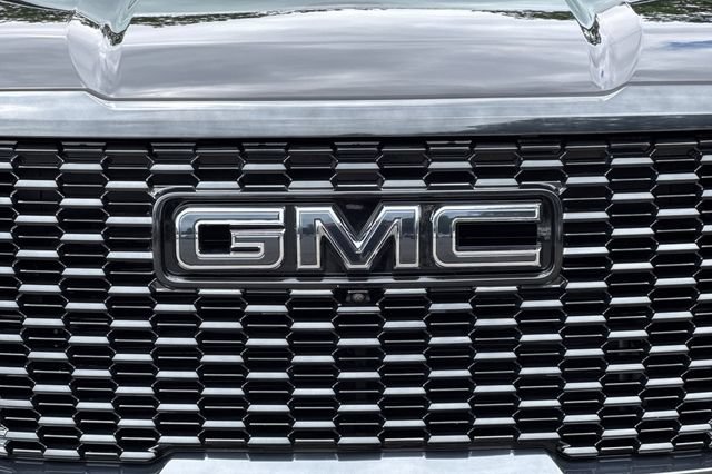Used 2024 GMC Yukon Denali Ultimate AWD/4WD image 50