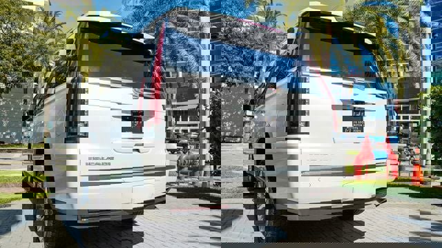 Used 2019 Cadillac Escalade ESV Premium Luxury image 38