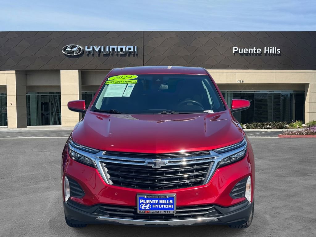 Used 2024 Chevrolet Equinox LT image 2