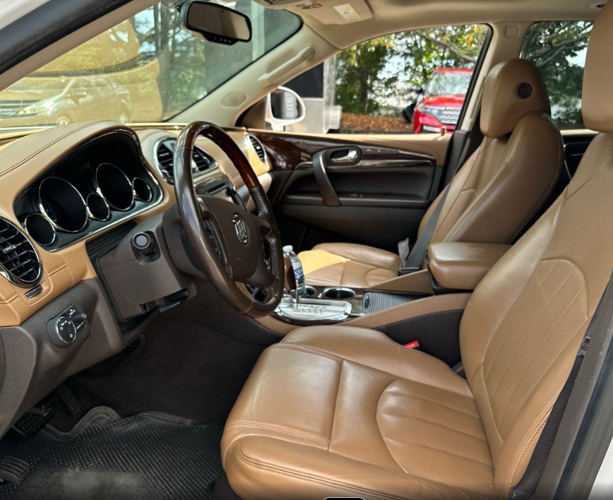 Used 2017 Buick Enclave Leather image 7