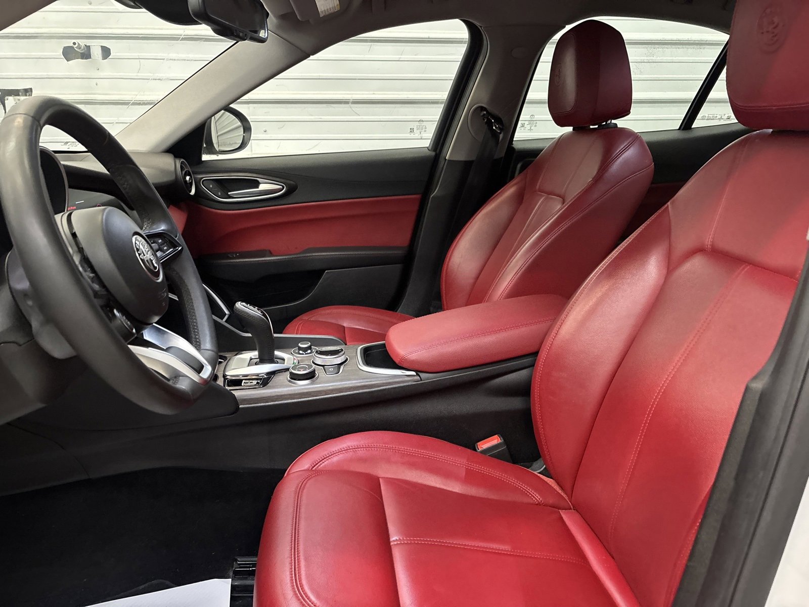 Used 2020 Alfa Romeo Giulia Ti image 8