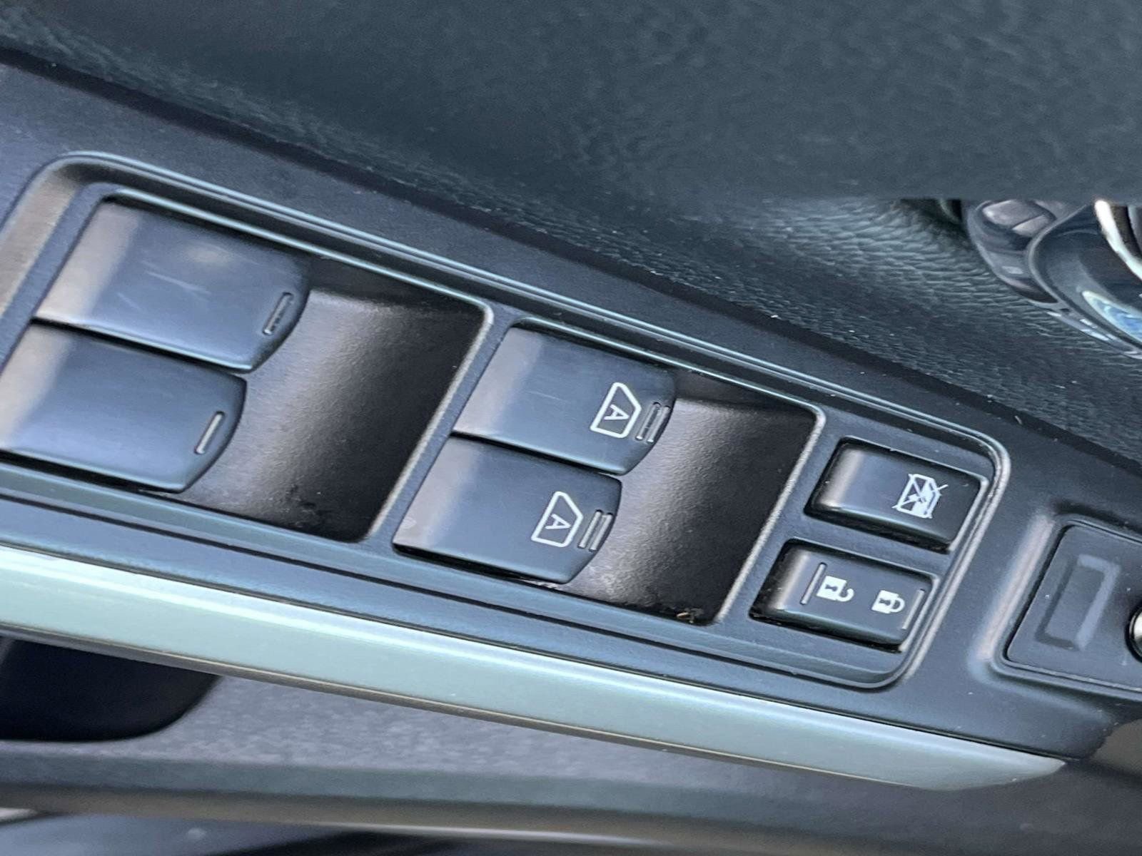 Used 2019 Nissan Titan PRO-4X image 19