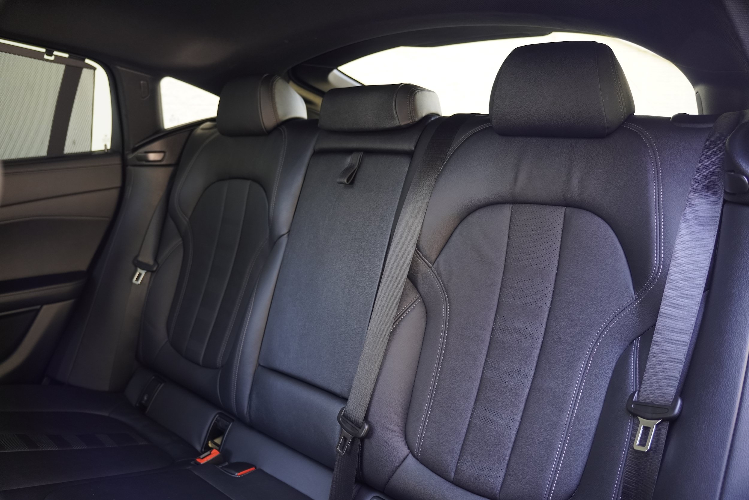 Used 2021 BMW X6 M50i w/ Premium Package AWD/4WD image 30