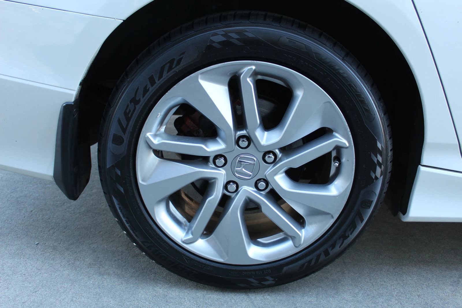 Used 2018 Honda Accord LX image 33