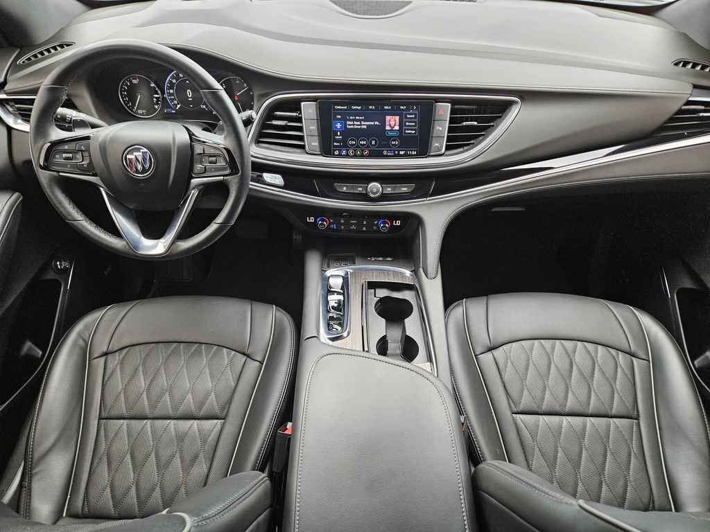 Used 2024 Buick Enclave Avenir w/ Avenir Technology Package AWD/4WD image 27