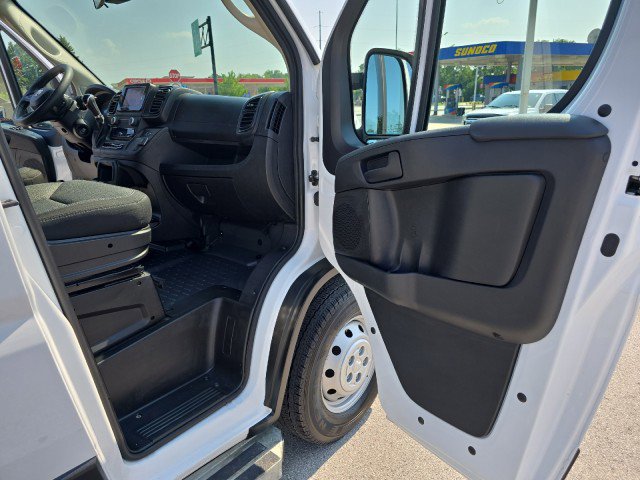 Used 2023 RAM ProMaster 2500 image 38