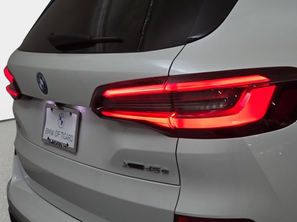 Certified 2023 BMW X5 xDrive45e w/ Executive Package AWD/4WD image 36