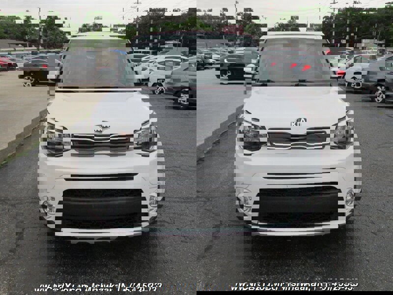 Used 2019 Kia Soul + image 2