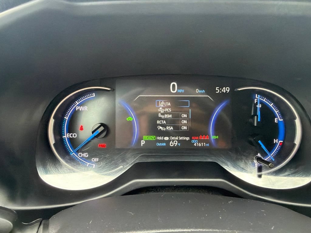 Used 2025 Toyota RAV4 XLE AWD/4WD image 24