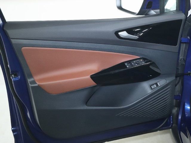 Used 2022 Volkswagen ID.4 Pro S image 16