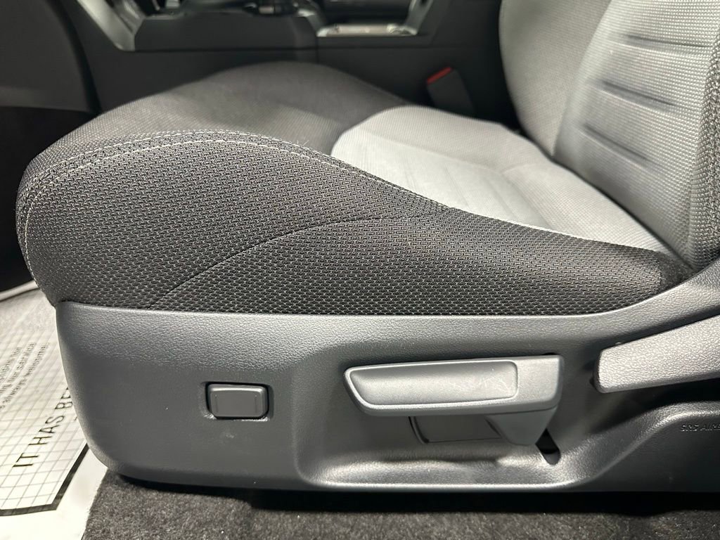 Used 2025 Toyota 4Runner TRD Off-Road image 11