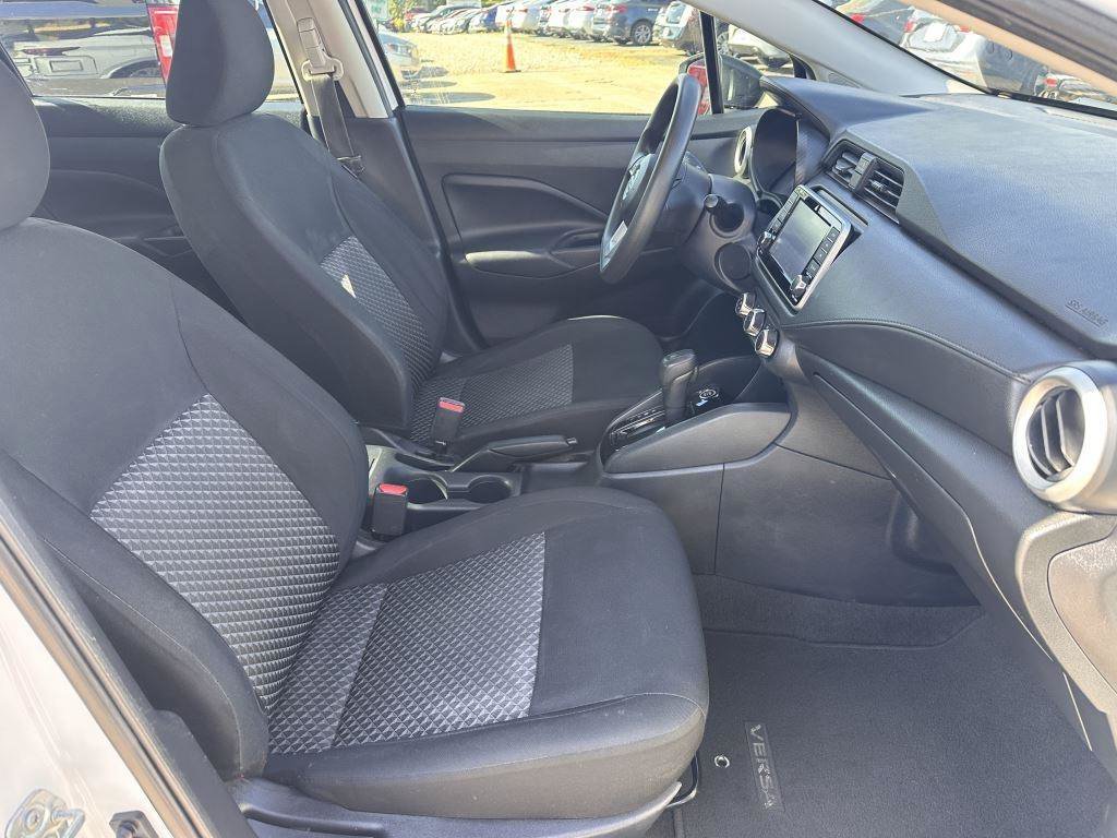 Used 2021 Nissan Versa S FWD image 13