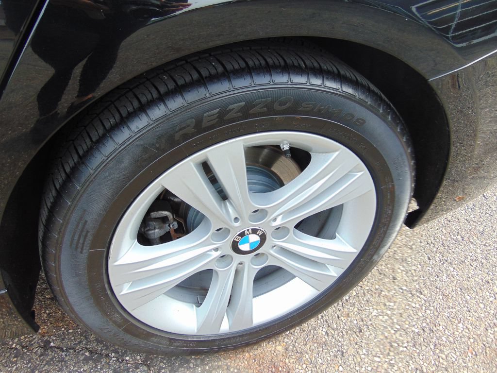 Used 2018 BMW 330i xDrive Sedan w/ Convenience Package AWD/4WD image 27