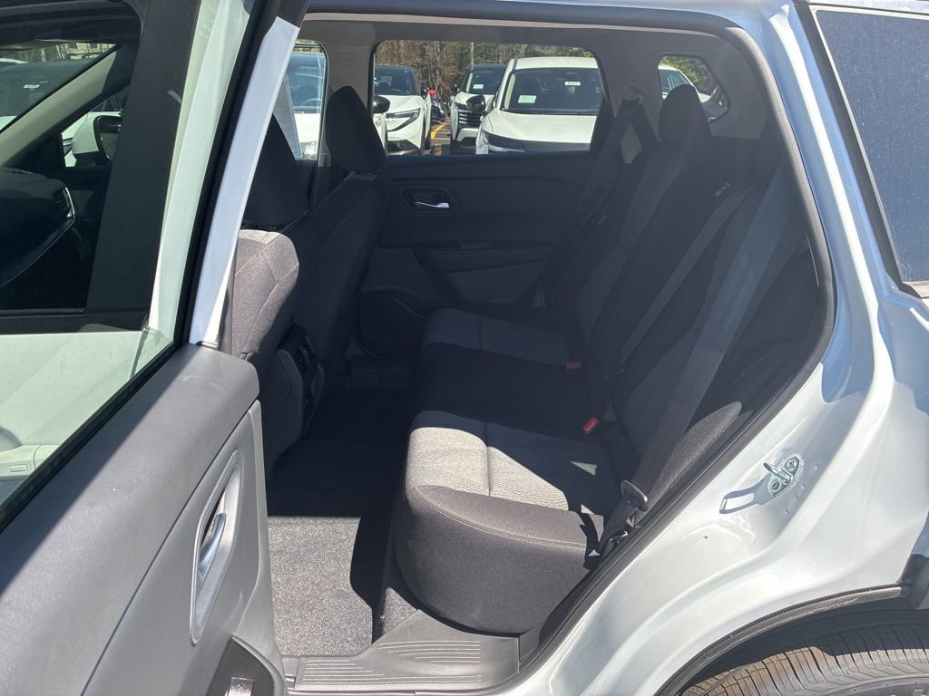 New 2026 Nissan Rogue SV w/ Cold Weather Package AWD/4WD image 26