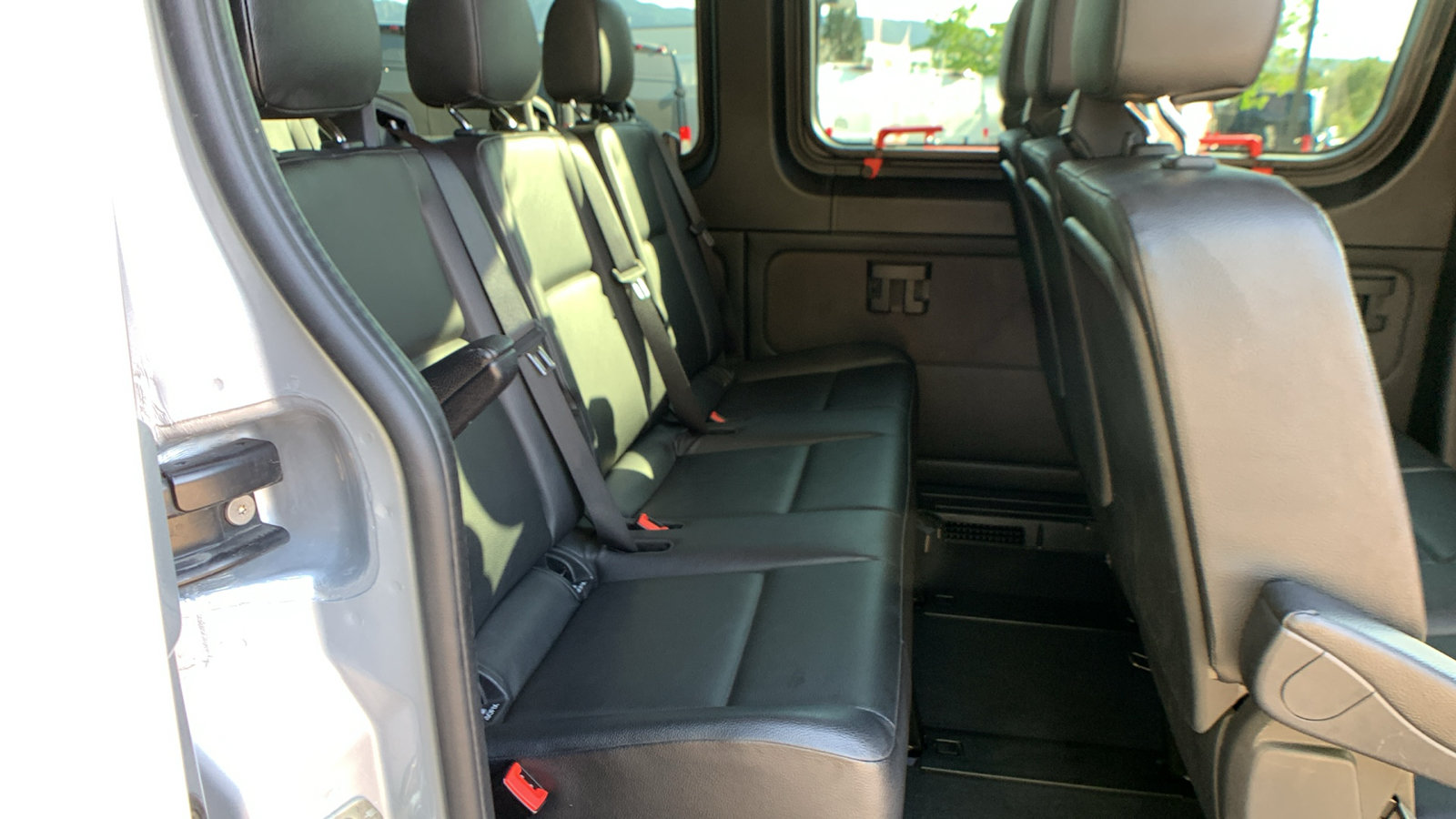 Used 2021 Mercedes-Benz Sprinter 2500 image 26