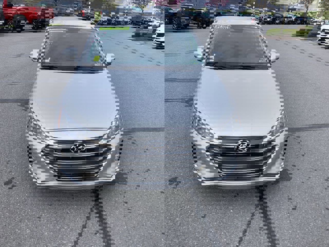 Used 2019 Hyundai Elantra SE w/ Cargo Package video 2