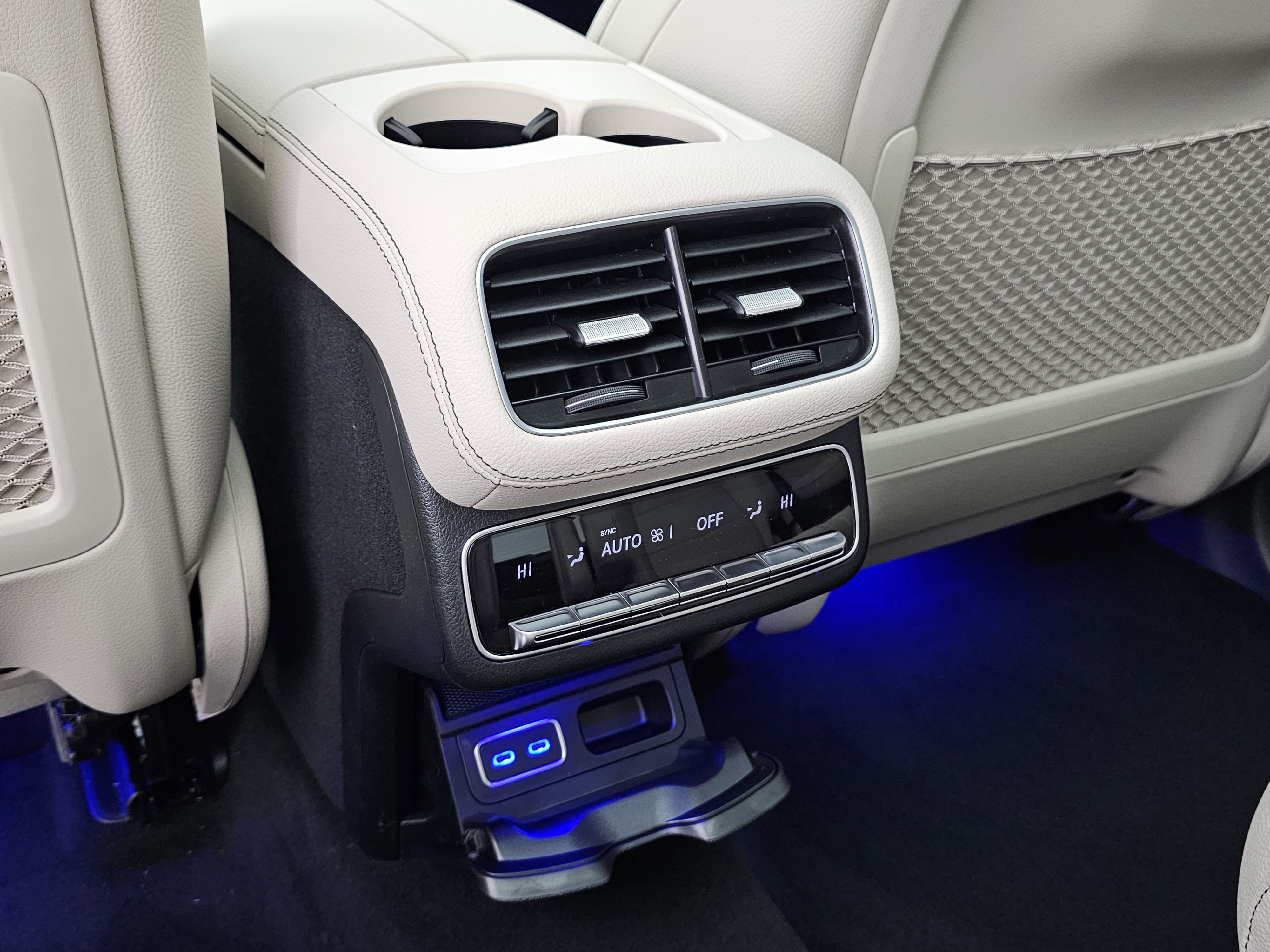 New 2026 Mercedes-Benz GLS 450 4MATIC image 23