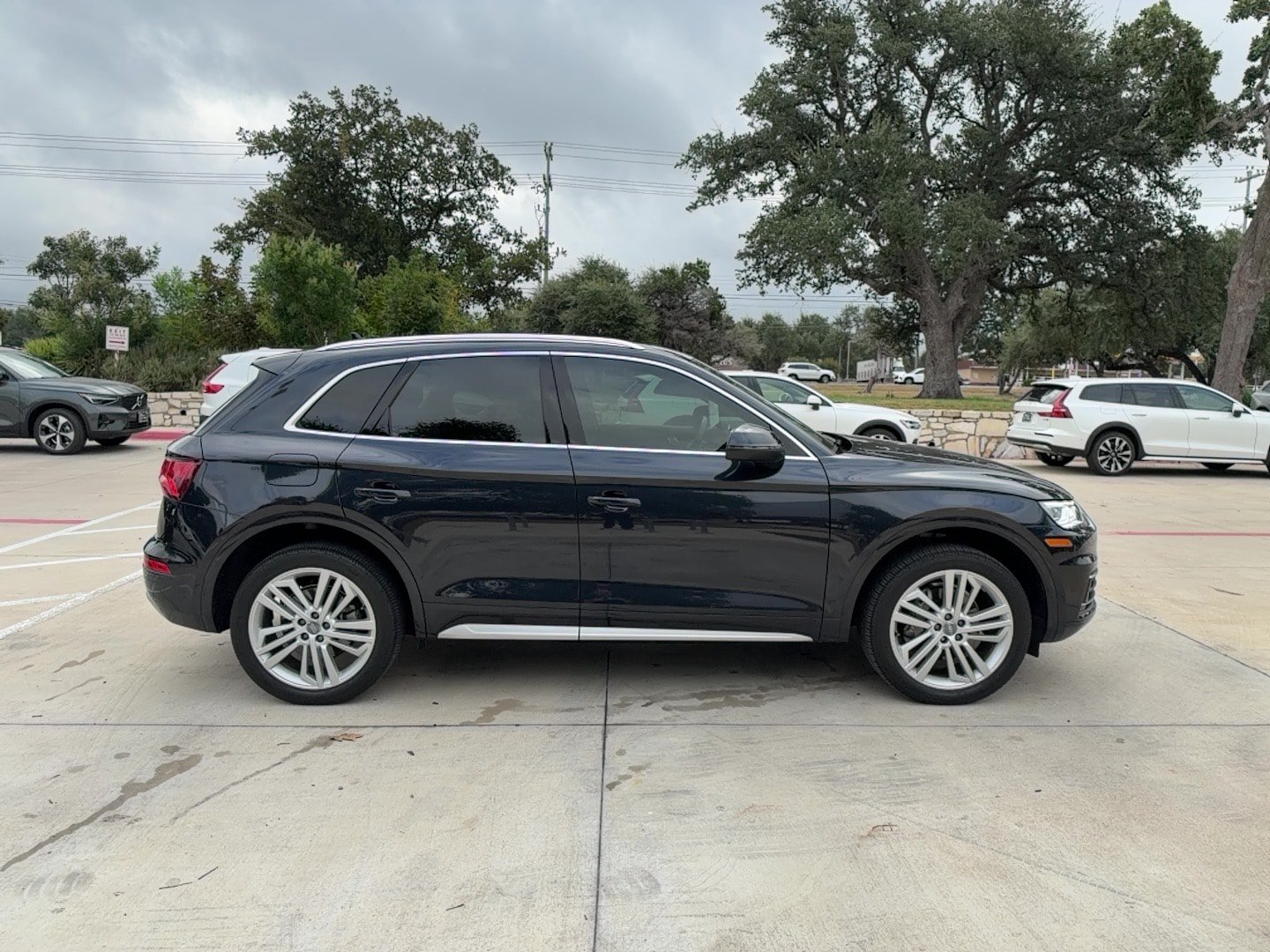 Used 2020 Audi Q5 2.0T Premium Plus w/ Premium Plus Package AWD/4WD image 7