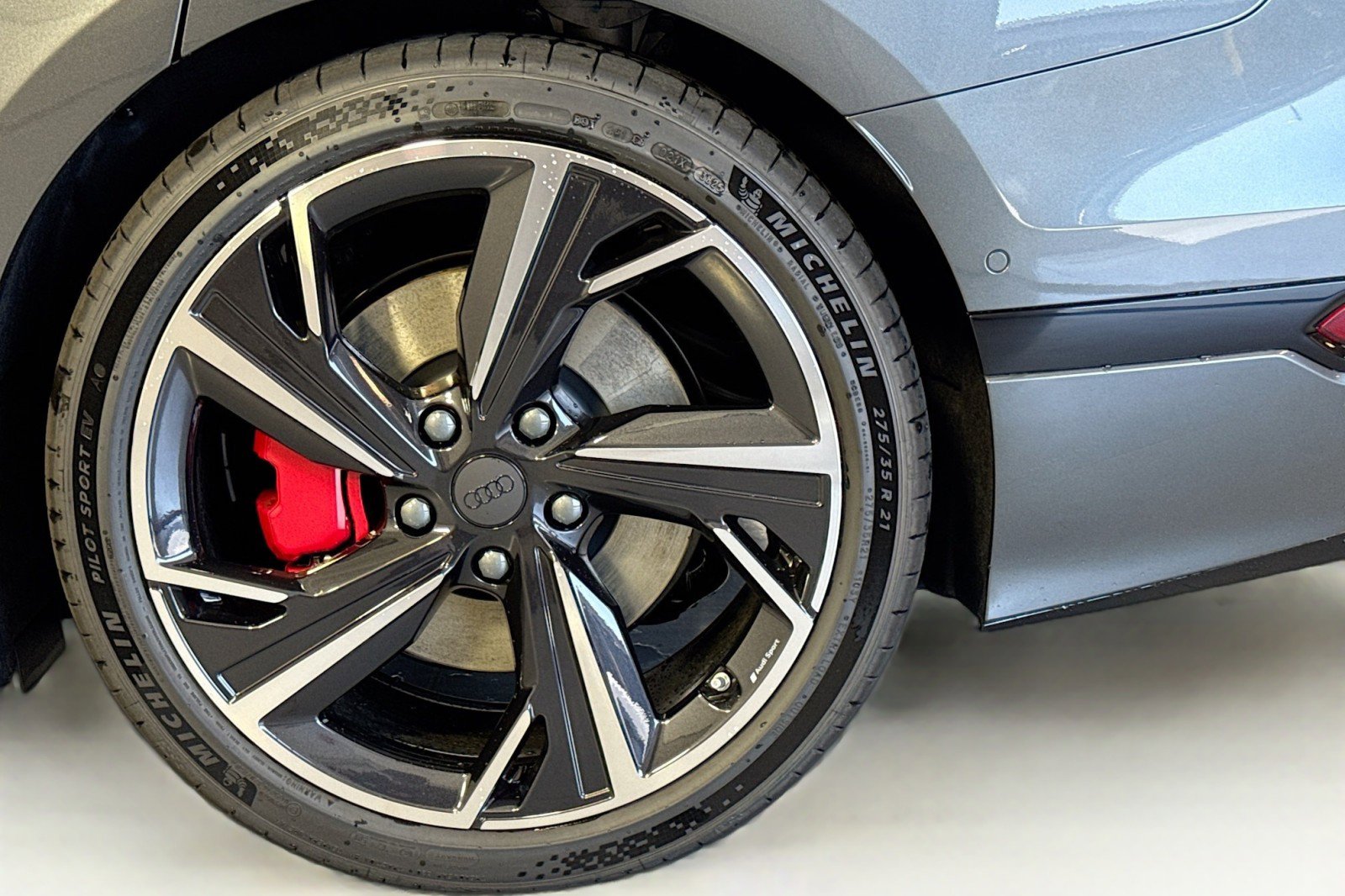 New 2027 Audi S6 e-tron Prestige AWD/4WD image 27