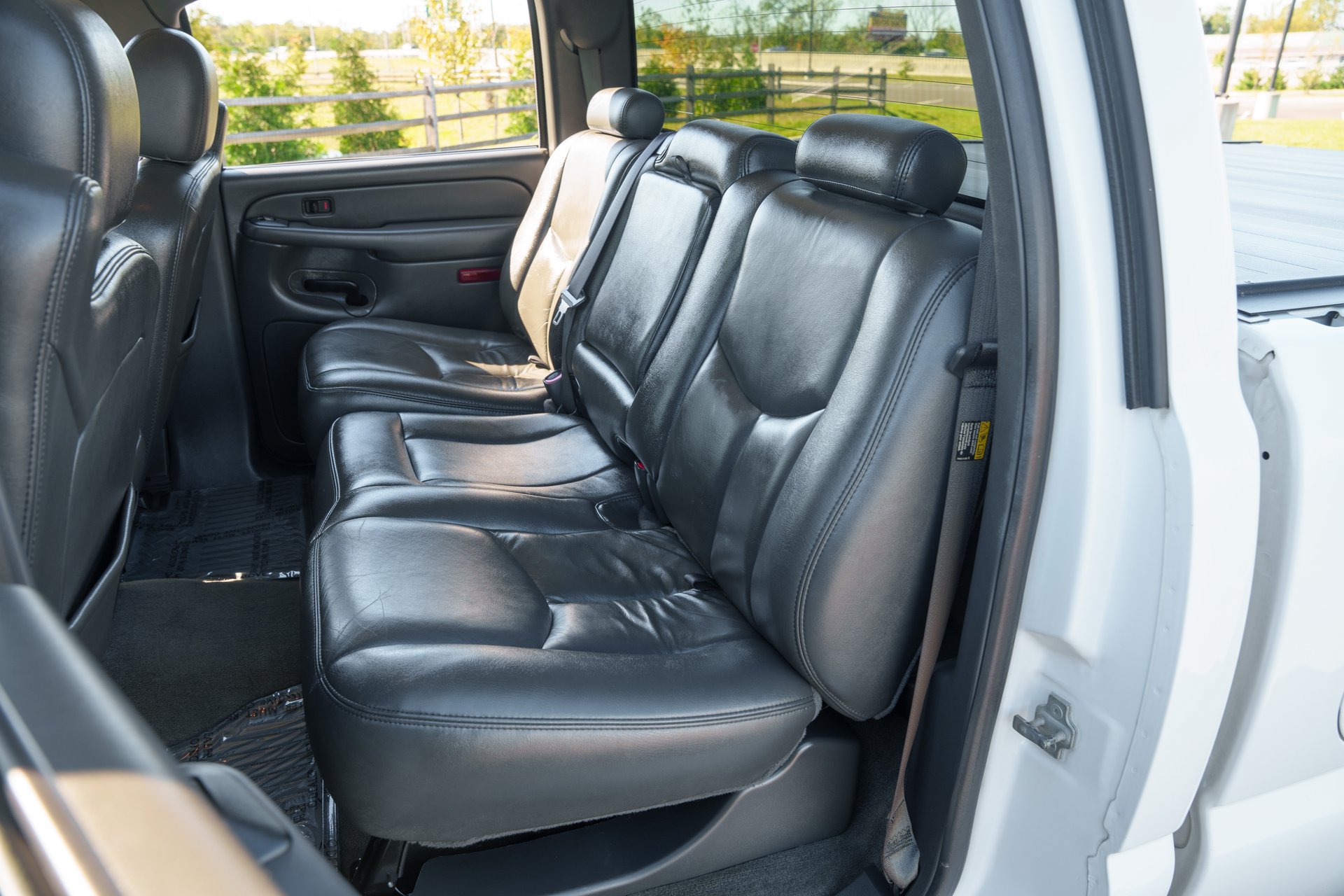 Used 2007 Chevrolet Silverado 2500 LT w/ Heavy-Duty Power Package AWD/4WD image 40
