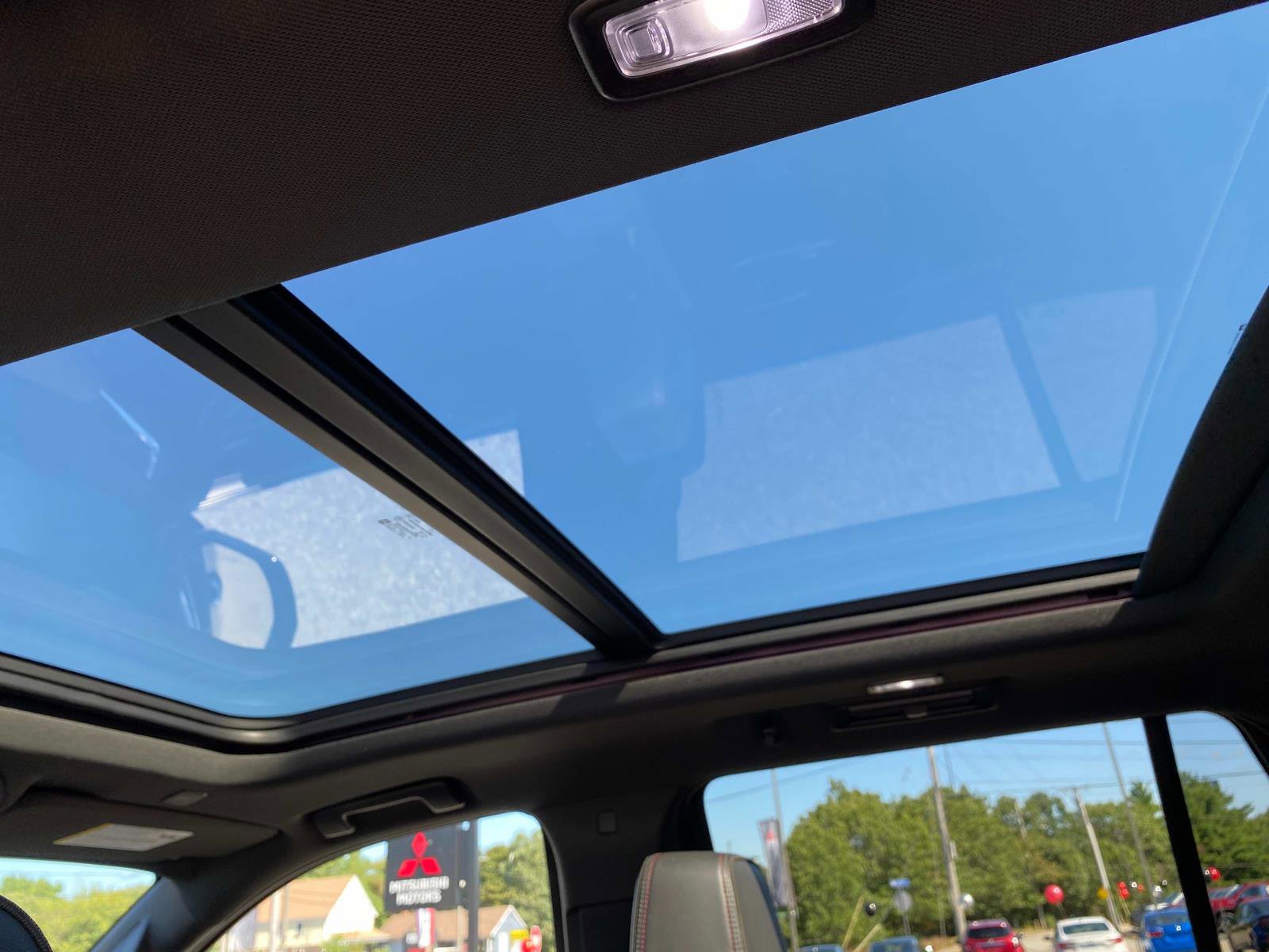 Used 2022 Chevrolet Tahoe RST w/ Luxury Package image 11