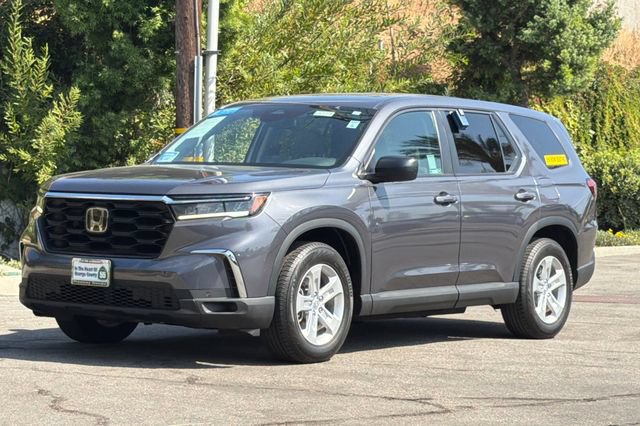 Used 2023 Honda Pilot LX image 9