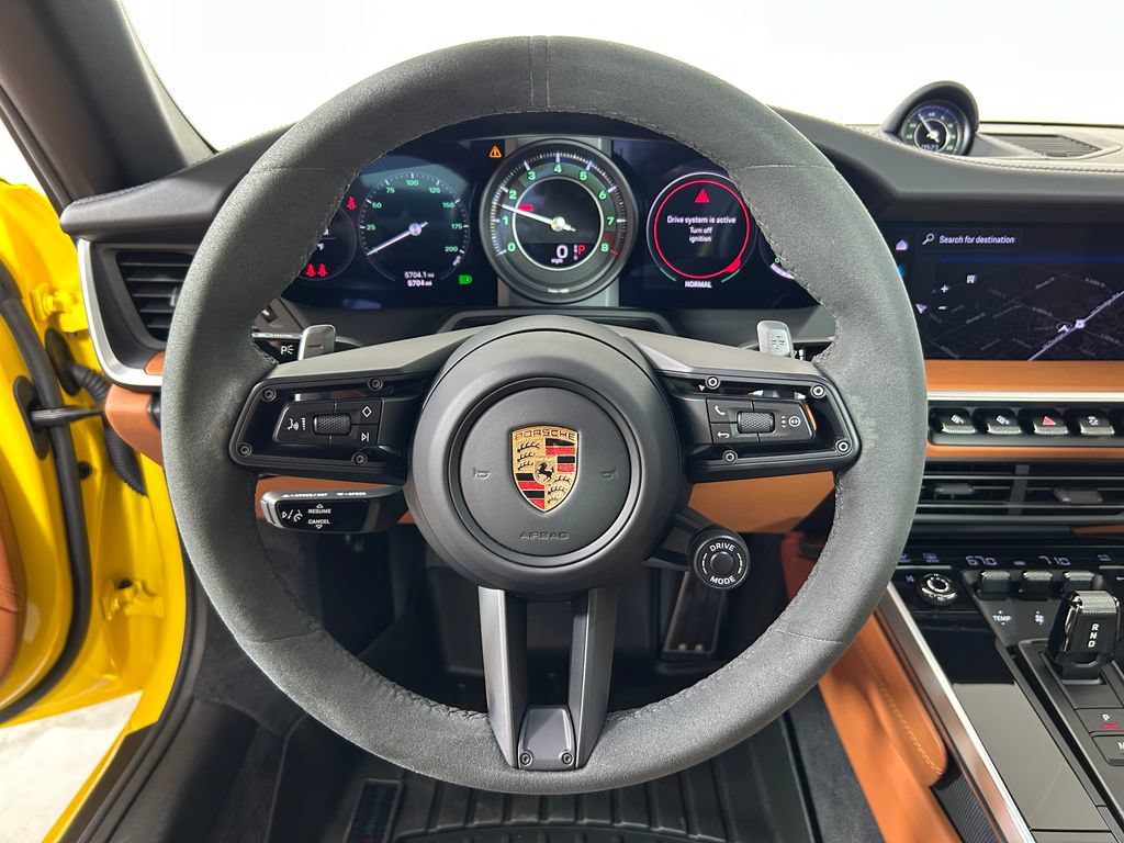 Certified 2024 Porsche 911 Targa 4 AWD/4WD image 17