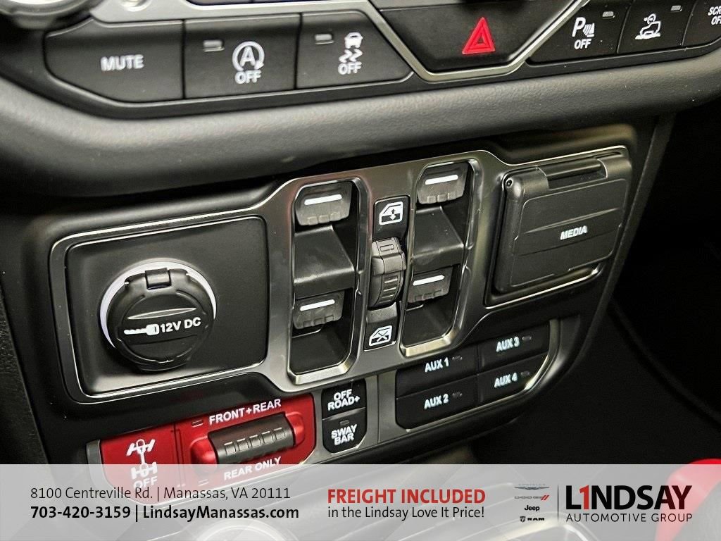 New 2026 Jeep Wrangler Unlimited Rubicon w/ Safety Group image 31