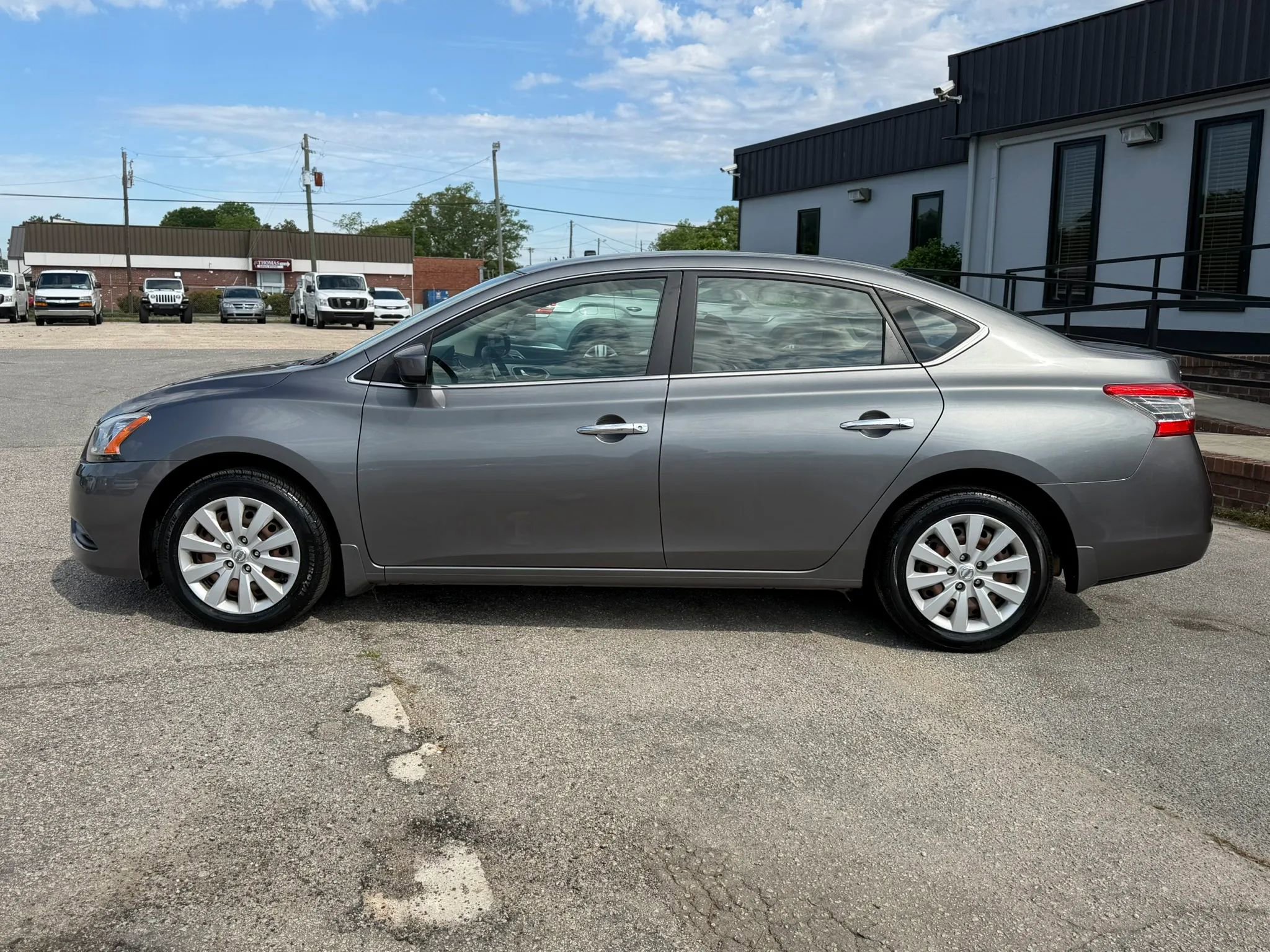Used 2015 Nissan Sentra S image 10