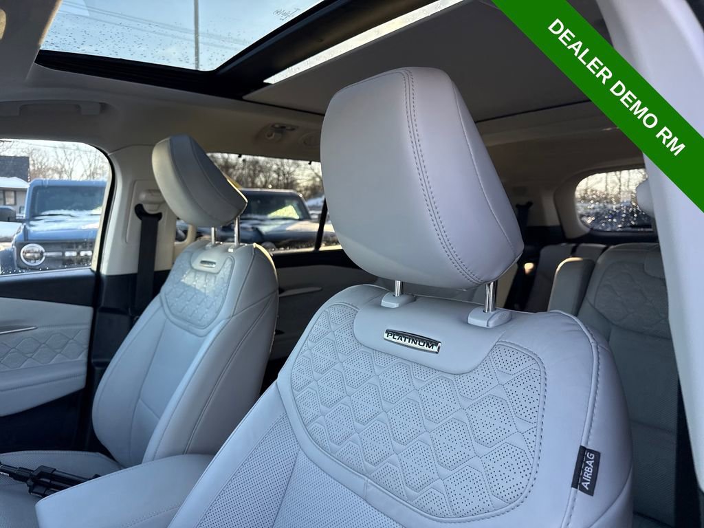Used 2025 Ford Explorer Platinum w/ LUX Leather Package image 28
