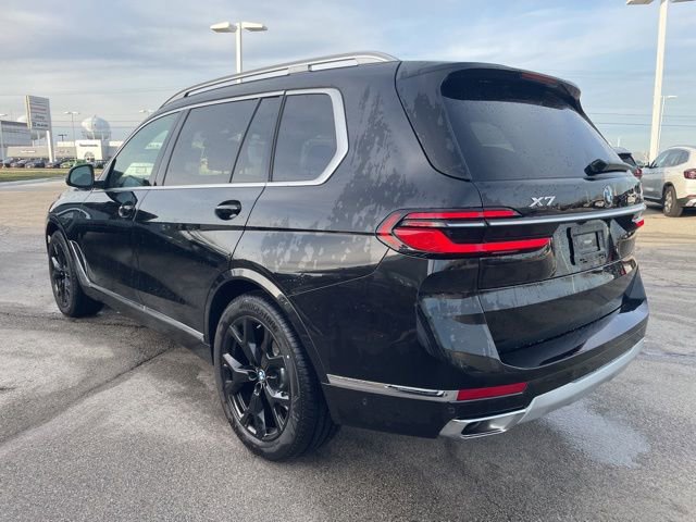 Used 2024 BMW X7 xDrive40i w/ Premium Package image 5
