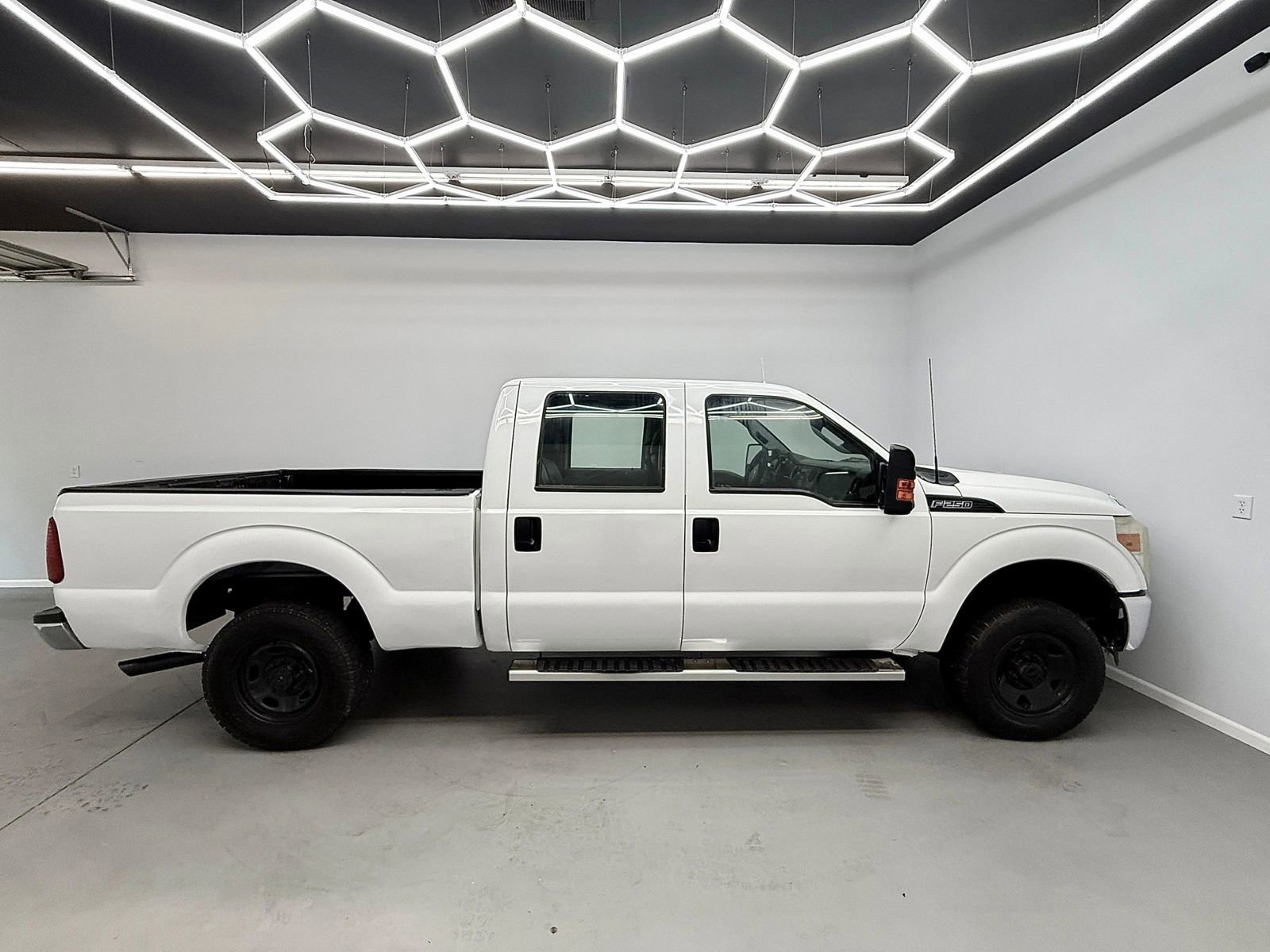 Used 2013 Ford F250 XL w/ PWR Equipment Group image 9