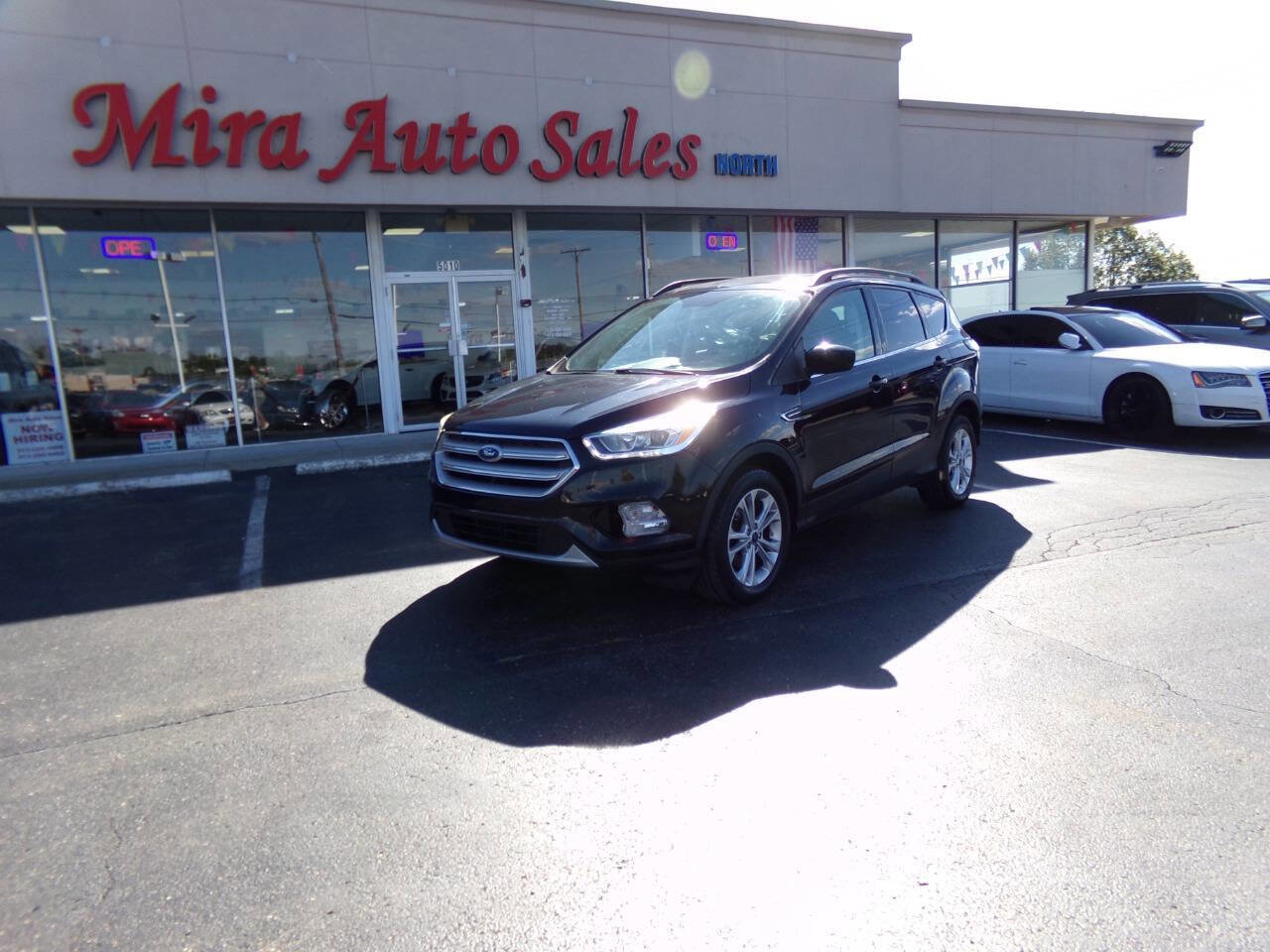 Used 2018 Ford Escape SEL image 2