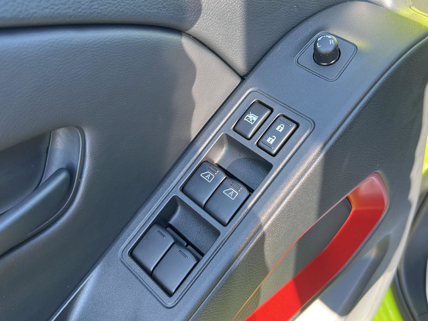 New 2026 Nissan Frontier PRO-4X w/ Pro-4x Convenience Package image 25