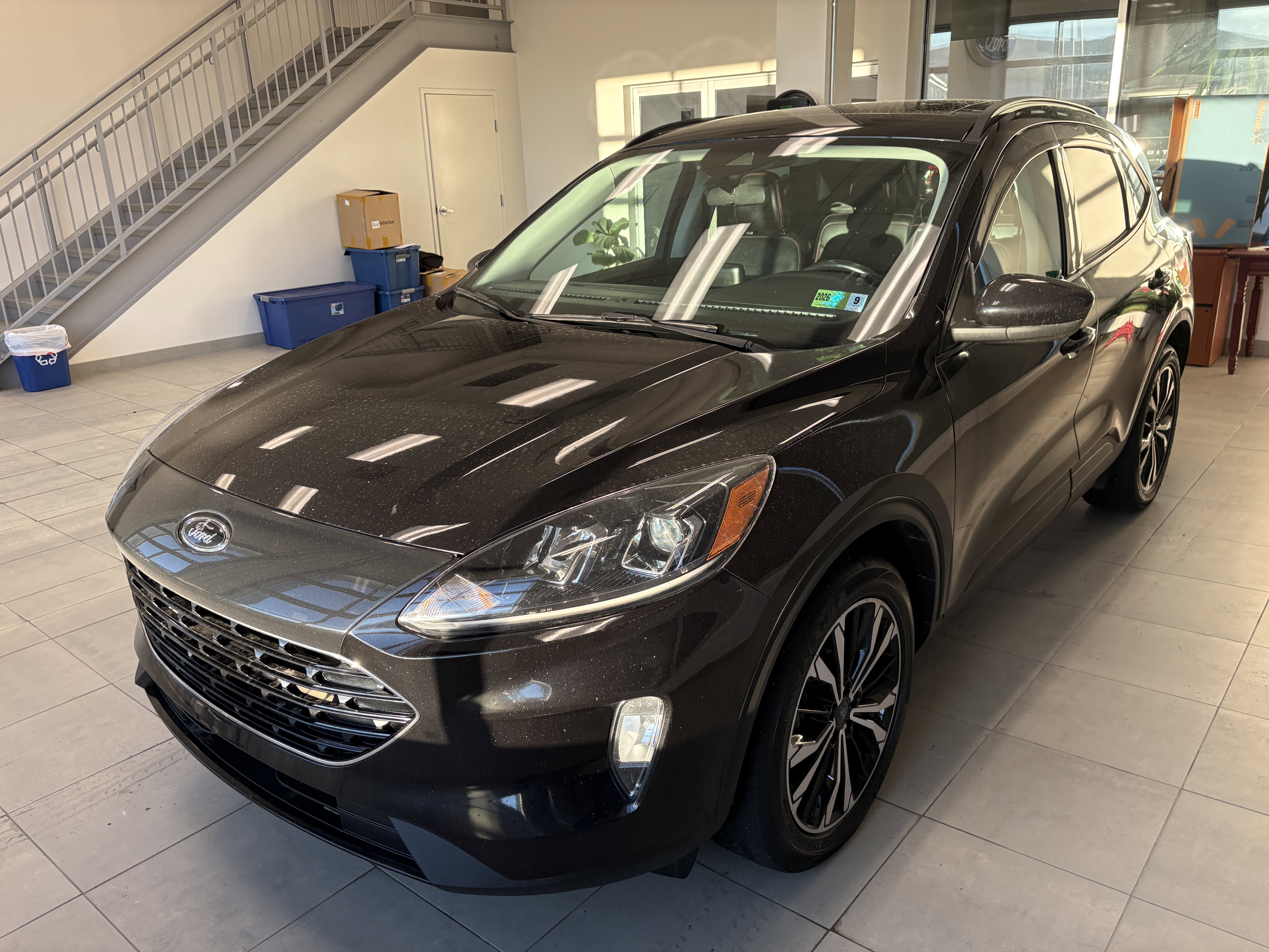 Used 2021 Ford Escape SEL w/ SEL Stealth AWD Package image 2
