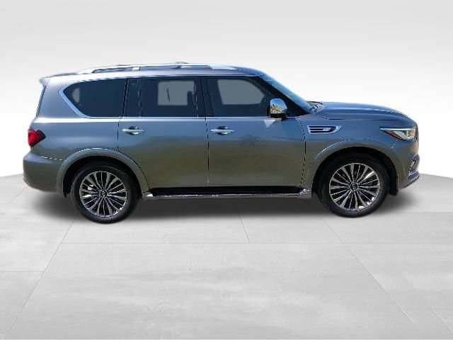 Used 2019 INFINITI QX80 Luxe w/ 22" Wheel Package AWD/4WD image 2