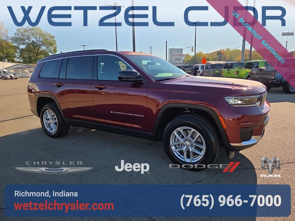 New 2025 Jeep Grand Cherokee L Laredo image 1