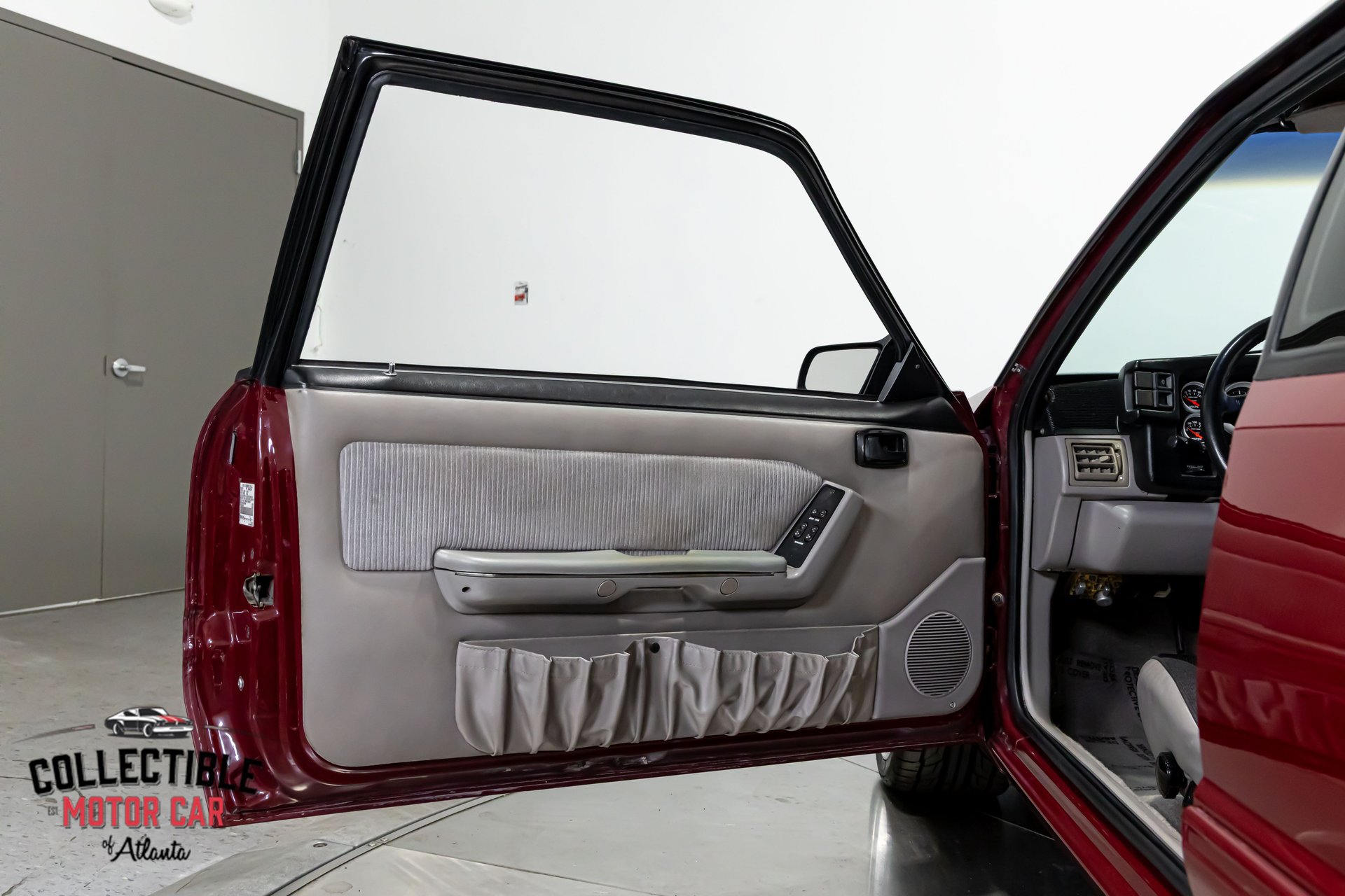 Used 1990 Ford Mustang LX RWD image 65