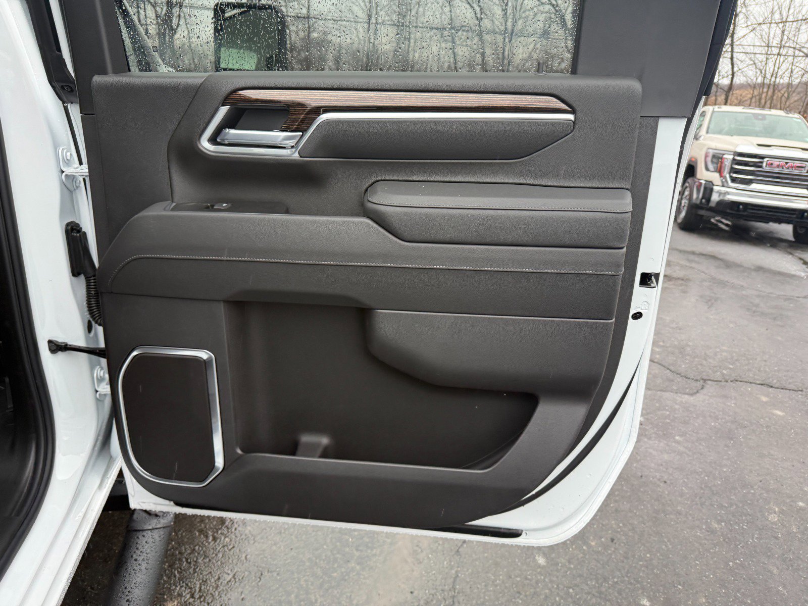 New 2026 GMC Sierra 3500 SLE w/ SLE Value Package image 20